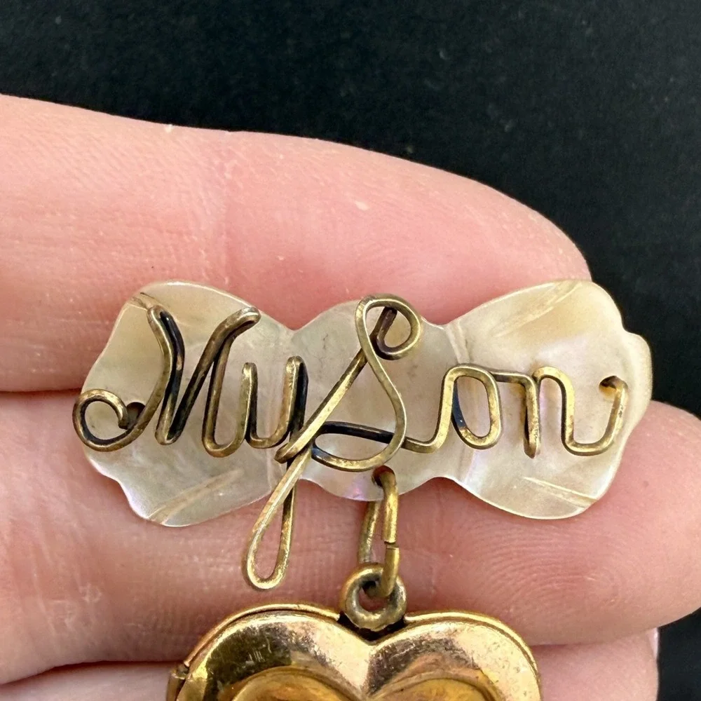 Vintage WWII Locket Sterling Silver Brooch Heart Mother‎ of Pearl 
